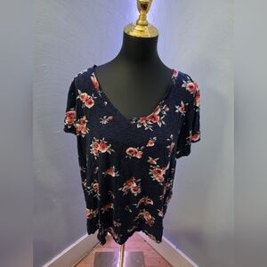Torrid Classic Dark Blue Floral Short Sleeve Tee